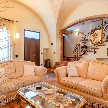 Apartment Dimora La Reggia *
